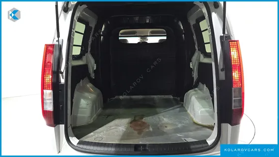 HYUNDAI STARIA CARGO 5-SEATER