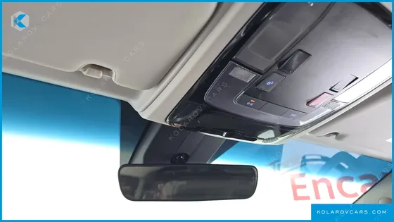 HYUNDAI STARIA CARGO 5-SEATER