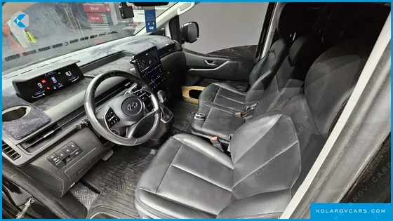 HYUNDAI STARIA CARGO 3-SEATER