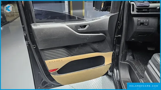 HYUNDAI STARIA CARGO 3-SEATER
