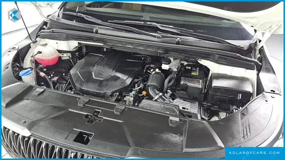 KIA CARNIVAL DIESEL 9-SEATER SIGNATURE