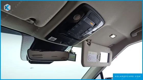 KIA CARNIVAL DIESEL 9-SEATER SIGNATURE
