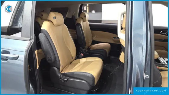 KIA CARNIVAL DIESEL 9-SEATER PRESTIGE