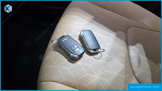KIA CARNIVAL DIESEL 9-SEATER PRESTIGE