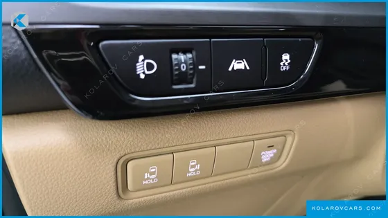 KIA CARNIVAL DIESEL 9-SEATER PRESTIGE
