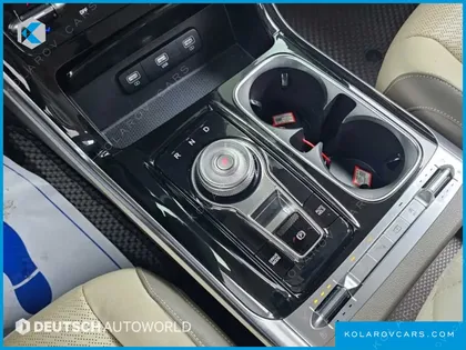 KIA CARNIVAL DIESEL 9-SEATER NOBLESSE