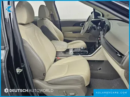 KIA CARNIVAL DIESEL 9-SEATER NOBLESSE