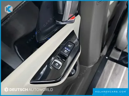 KIA CARNIVAL DIESEL 9-SEATER NOBLESSE