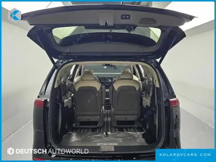 KIA CARNIVAL DIESEL 9-SEATER NOBLESSE