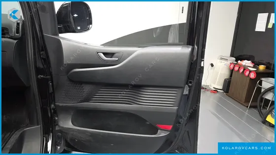 HYUNDAI STARIA CARGO 5-SEATER