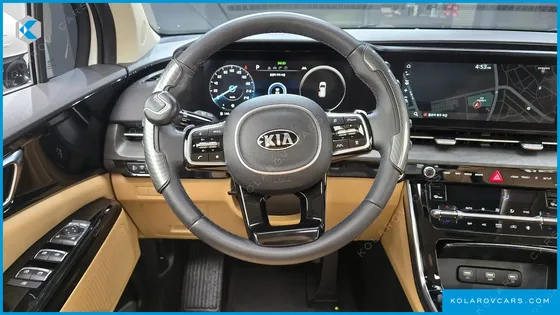 KIA CARNIVAL GASOLINE 9-SEATER NOBLESSE