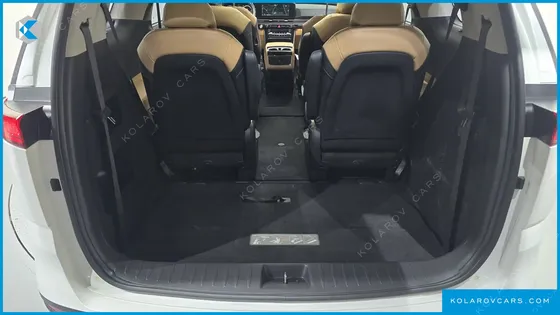 KIA CARNIVAL GASOLINE 9-SEATER NOBLESSE