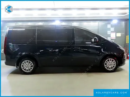 HYUNDAI STARIA L3.5 CARGO 5-SEATER