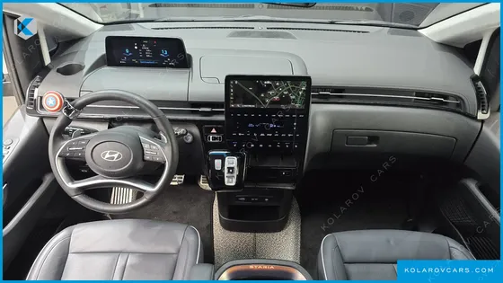 HYUNDAI STARIA HEV 1.6 LOUNGE 7-SEATER