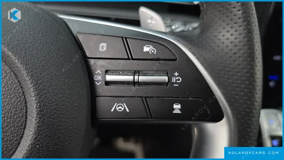 HYUNDAI STARIA HEV 1.6 LOUNGE 7-SEATER