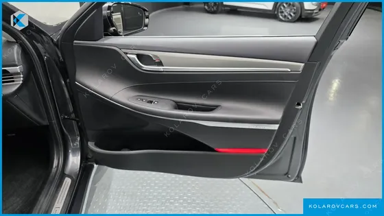 HYUNDAI GRANDEUR 3.3