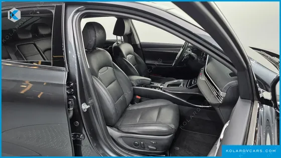 HYUNDAI GRANDEUR 3.3