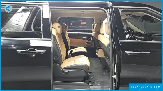 KIA CARNIVAL GASOLINE 9-SEATER SIGNATURE
