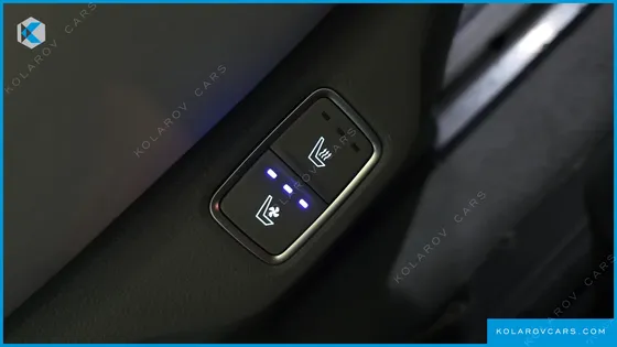 HYUNDAI STARIA 4WD LOUNGE 9-SEATER