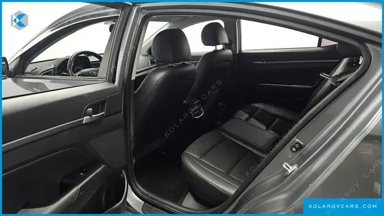 HYUNDAI ELANTRA (AVANTE) 1.6 GDI SMART