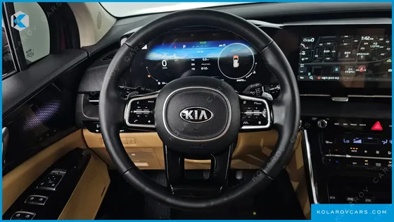 KIA CARNIVAL DIESEL 9-SEATER SIGNATURE