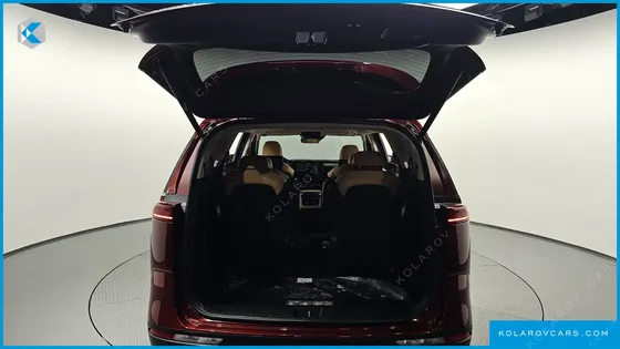 KIA CARNIVAL DIESEL 9-SEATER SIGNATURE