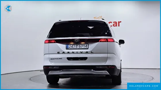 KIA CARNIVAL DIESEL 9-SEATER NOBLESSE
