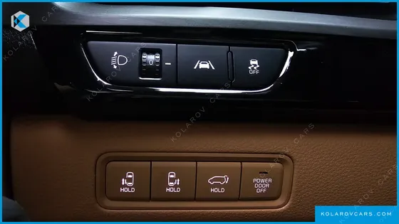 KIA CARNIVAL DIESEL 9-SEATER NOBLESSE