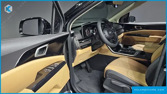 KIA CARNIVAL DIESEL 9-SEATER PRESTIGE