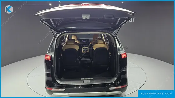 KIA CARNIVAL DIESEL 9-SEATER PRESTIGE