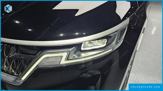 KIA CARNIVAL DIESEL 9-SEATER PRESTIGE