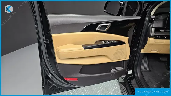 KIA CARNIVAL DIESEL 9-SEATER PRESTIGE