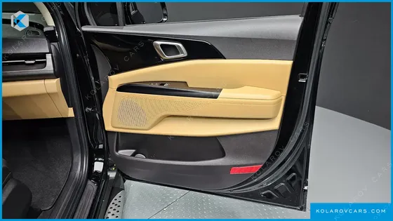 KIA CARNIVAL DIESEL 9-SEATER PRESTIGE