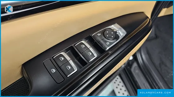 KIA CARNIVAL DIESEL 9-SEATER PRESTIGE