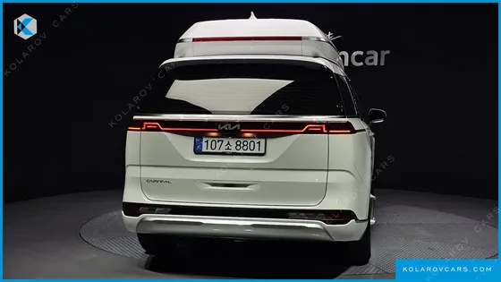 KIA CARNIVAL GASOLINE 7-SEATER HI-LIMOUSINE