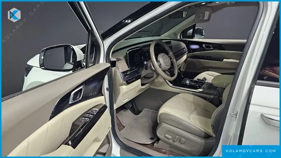 KIA CARNIVAL GASOLINE 7-SEATER HI-LIMOUSINE