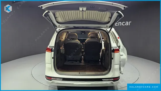 KIA CARNIVAL GASOLINE 7-SEATER HI-LIMOUSINE