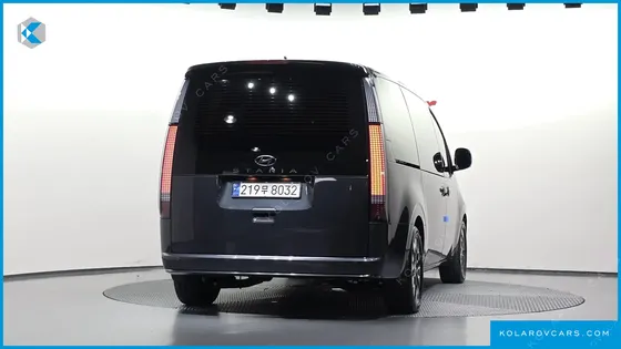 HYUNDAI STARIA L3.5 LOUNGE 9-SEATER