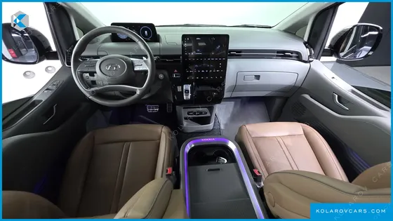 HYUNDAI STARIA L3.5 LOUNGE 9-SEATER