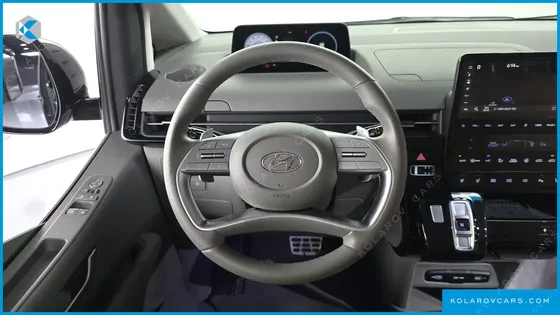 HYUNDAI STARIA L3.5 LOUNGE 9-SEATER