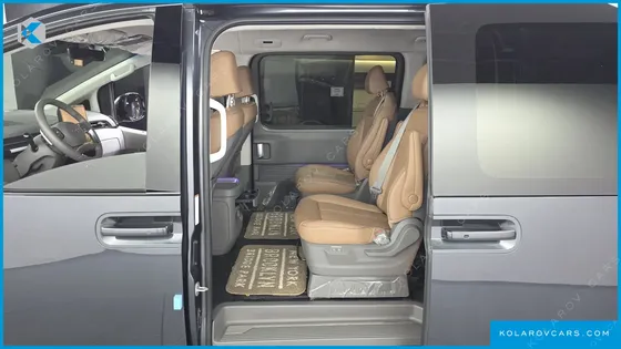 HYUNDAI STARIA L3.5 LOUNGE 9-SEATER