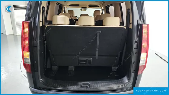 HYUNDAI STARIA TOURER 11-SEATER
