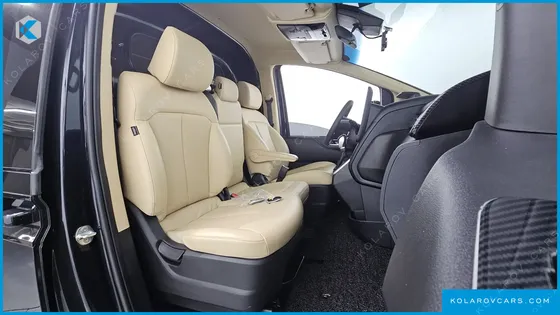 HYUNDAI STARIA L3.5 CARGO 3-SEATER