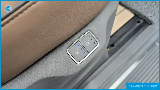 HYUNDAI STARIA 4WD LOUNGE 9-SEATER