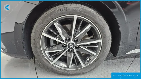 HYUNDAI GRANDEUR 2.5