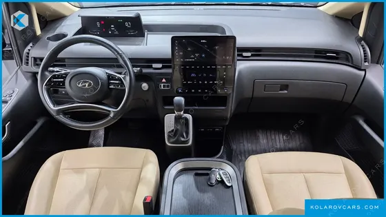 HYUNDAI STARIA CARGO 5-SEATER