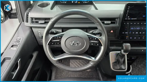HYUNDAI STARIA L3.5 TOURER 11-SEATER