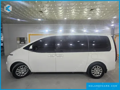 HYUNDAI STARIA TOURER 9-SEATER