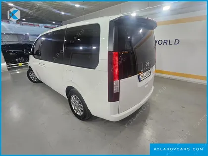 HYUNDAI STARIA TOURER 9-SEATER