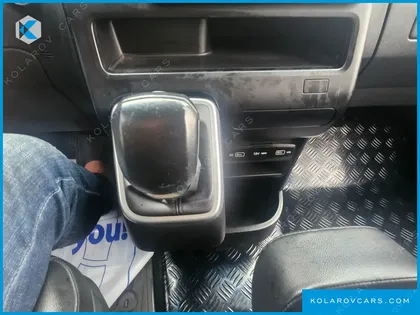 HYUNDAI STARIA TOURER 9-SEATER